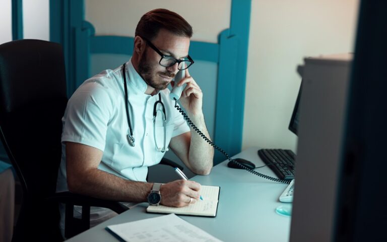 خدمات VoIP برای مراکز درمانی